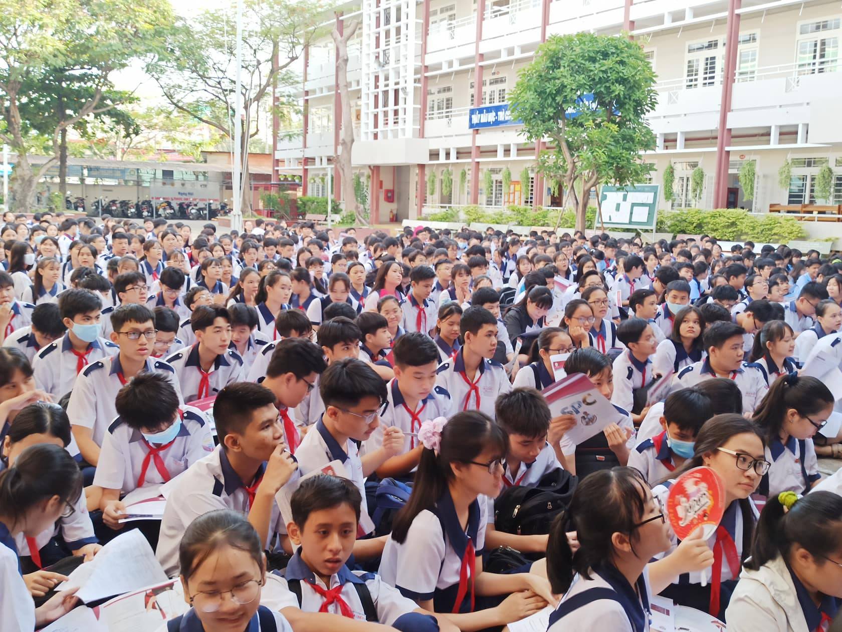 Công bố ngày thi, cách tính điểm vào lớp 10 ở TP.HCM