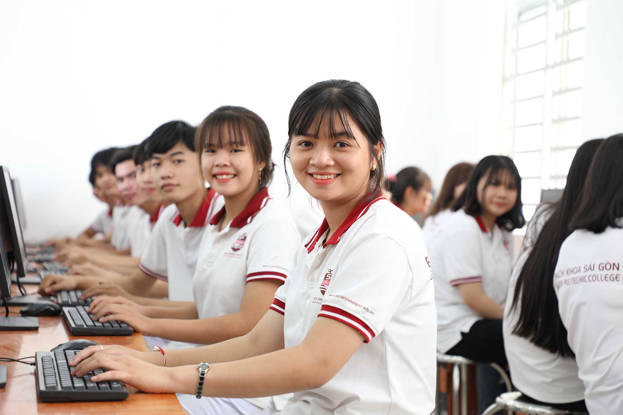 trung cấp công nghệ thông tin