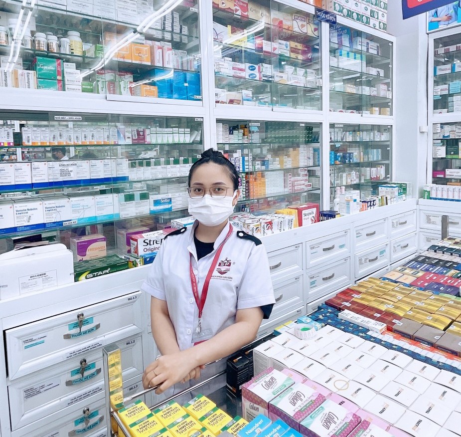 sinh vien khoa duoc truong bach khoa sai gon 21