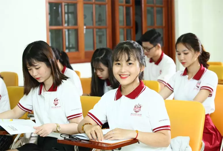 tuyển sinh đại học trực tuyến